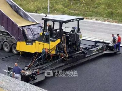 沃爾沃高效攤鋪背后的秘密 走進(jìn)德國(guó)哈梅林工廠_產(chǎn)品快訊_工程機(jī)械在線(xiàn)